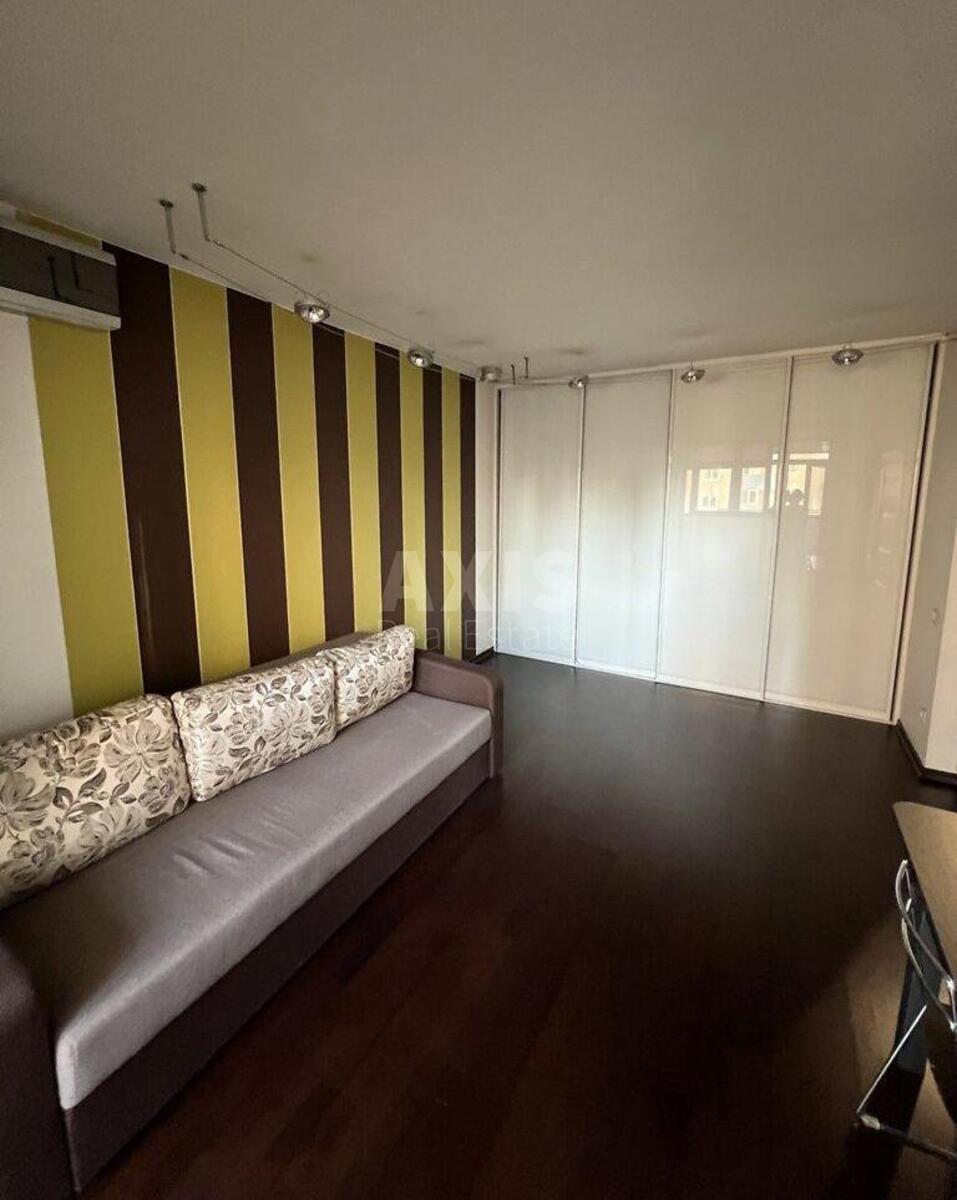 3k apartment vul. Saperno-Slobids'ka 107