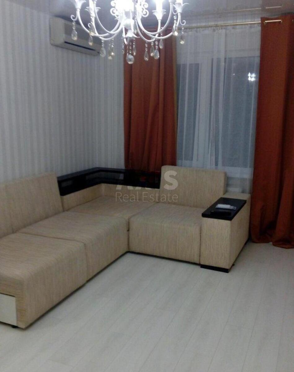 1k apartment vul. Petra Kalnyshevs'kogo 142