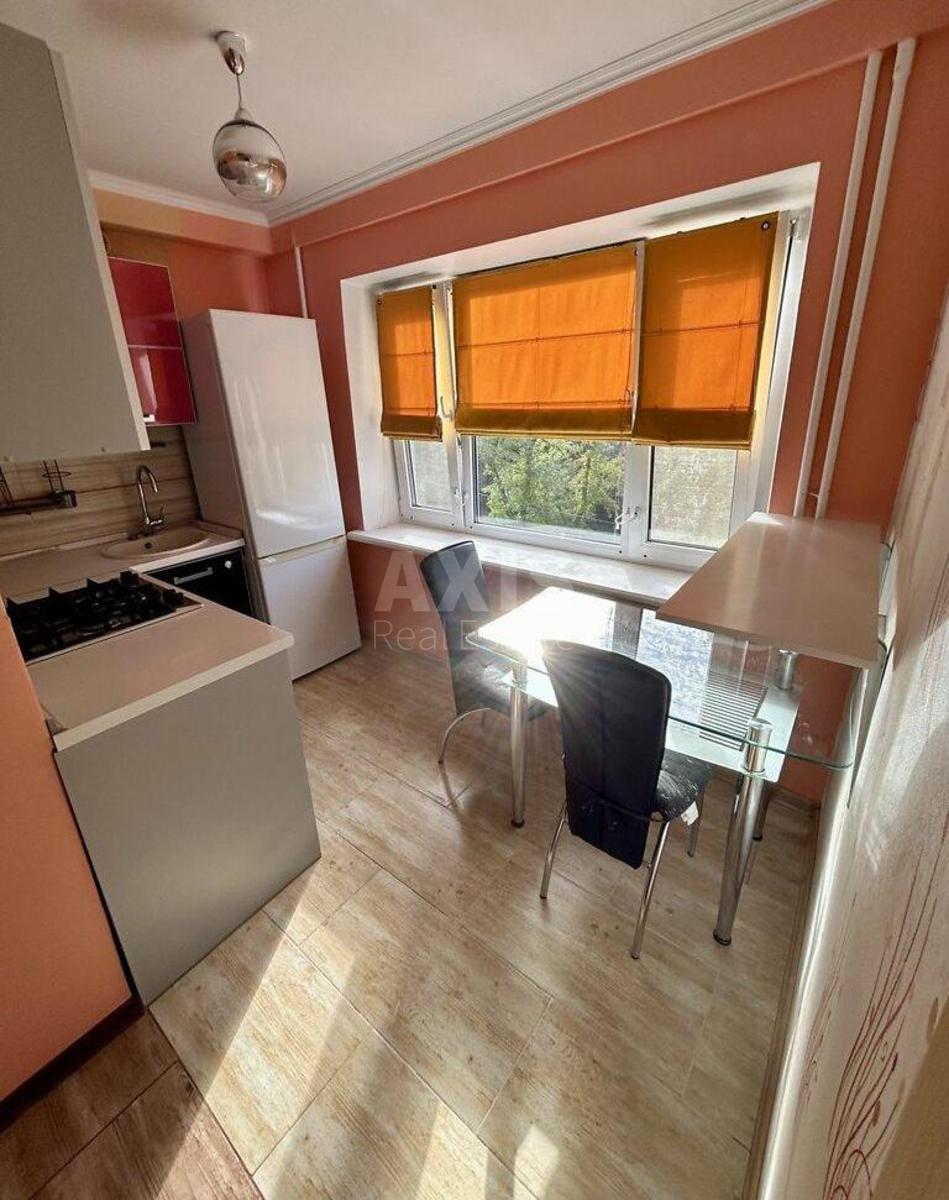 1к квартира бул. Перова 25А0