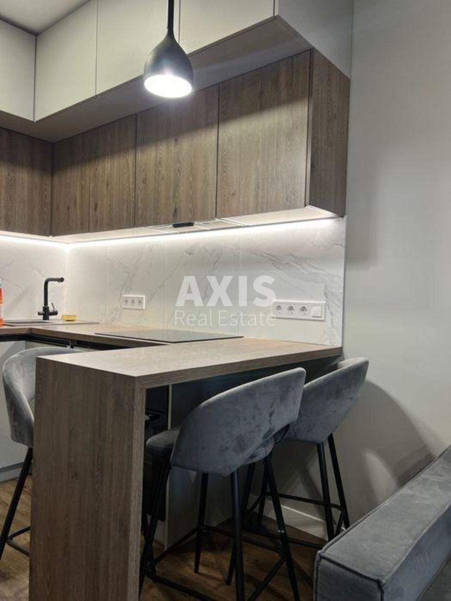 1k apartment vul. Rodyny Kristeriv 18/618