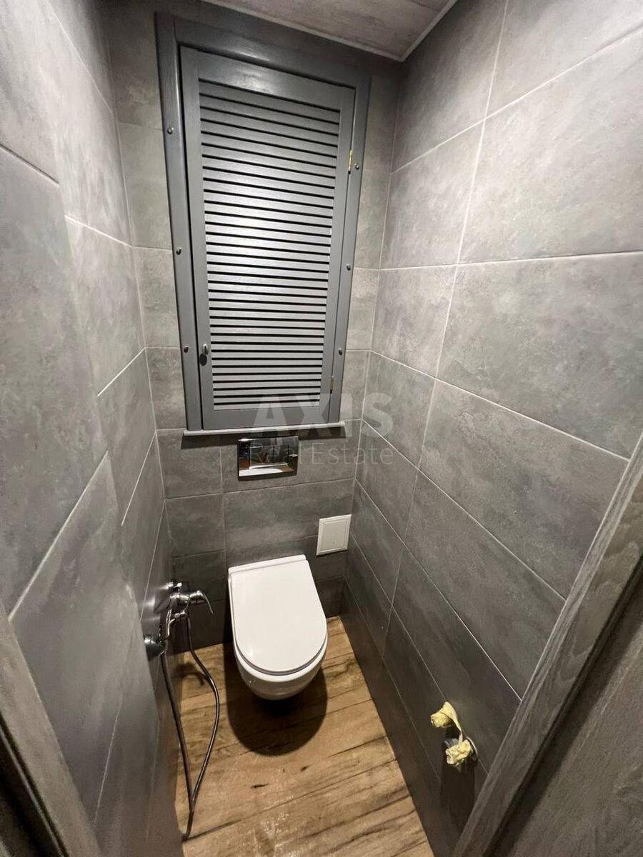3k apartment vul. Novopol'ova 99Б3