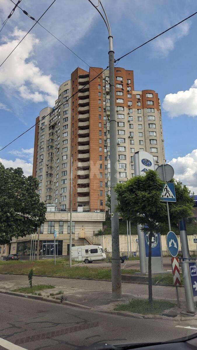 3k apartment vul. Lobanovs'kogo 126Г6203919