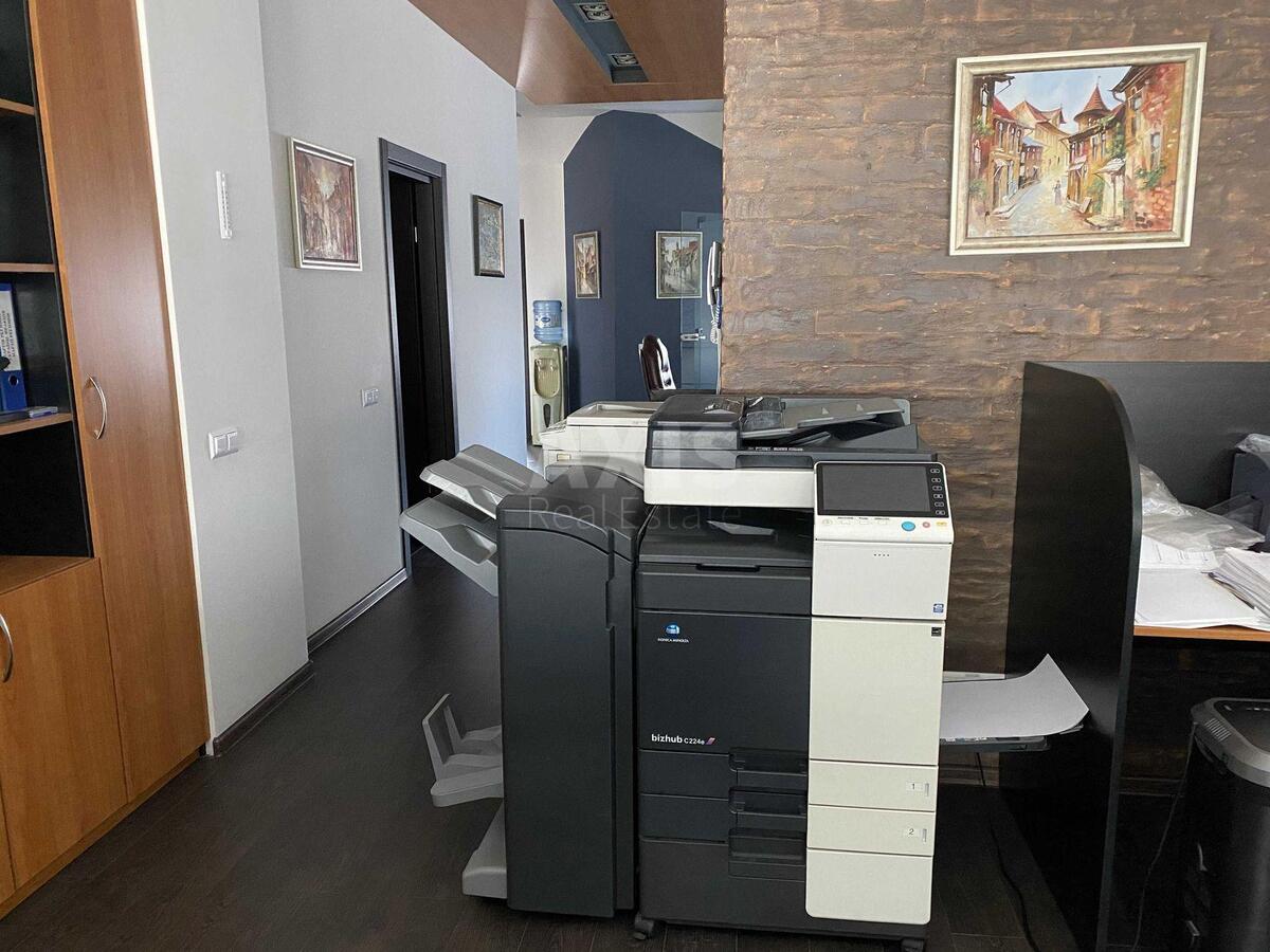 Office vul. Lyps'ka 19/7, 200m2621932