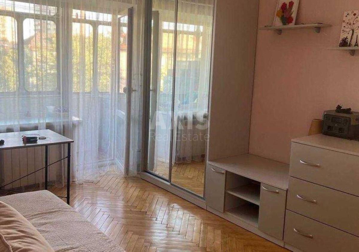2к квартира ул. Сосюры Владимира 6