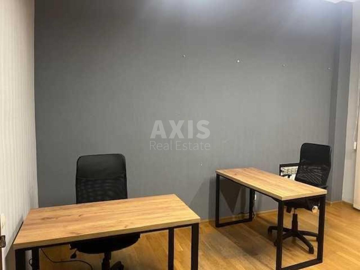Office vul. Ljuterans'ka 7/10, 65m25