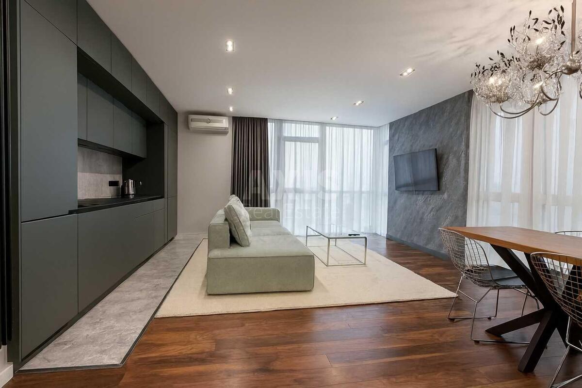 3k apartment vul. Saperne Pole 5А
