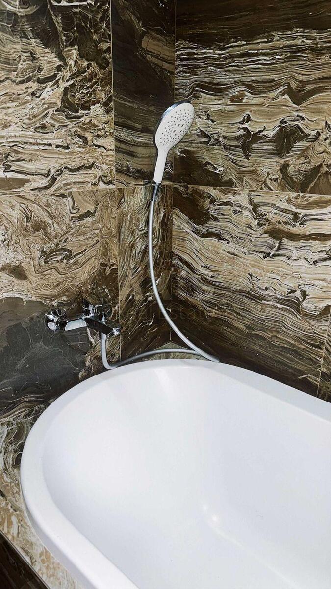 3k apartment vul. Ahmatovoi' Anny 13Д6279718