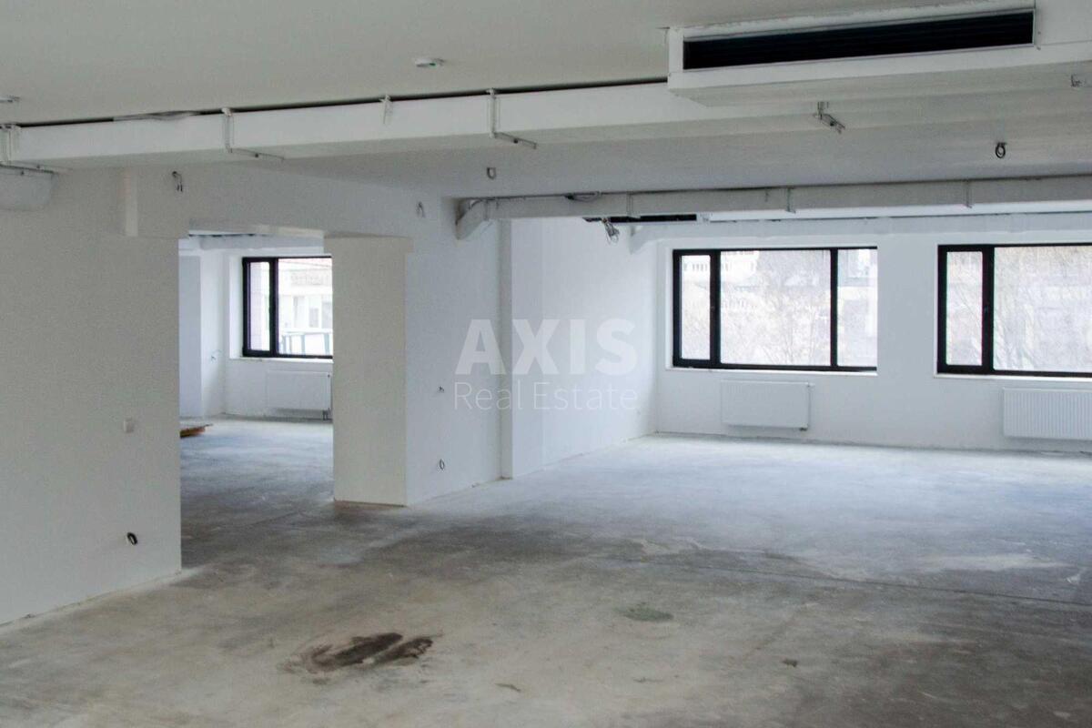 Office vul. Saksagans'kogo 53/80, 241m23