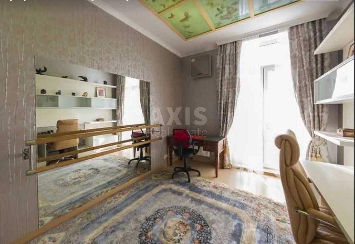 4k apartment vul. Ljuterans'ka 10А3