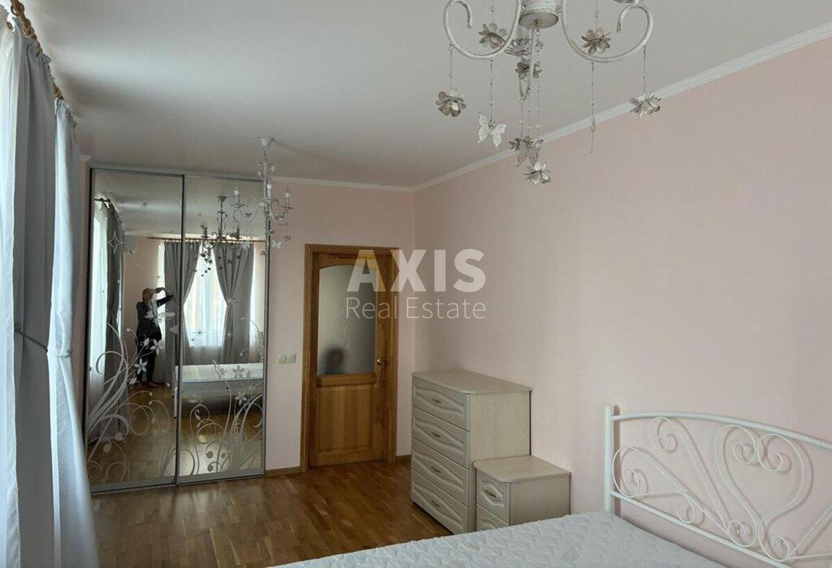 3k apartment pr-t Glushkova Akademika 9В6
