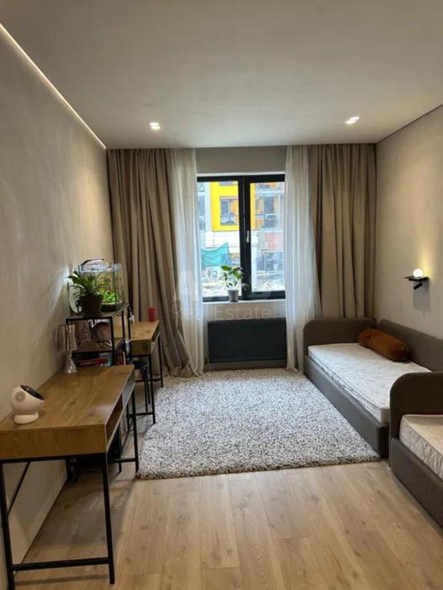 2k apartment vul. Radystiv 327