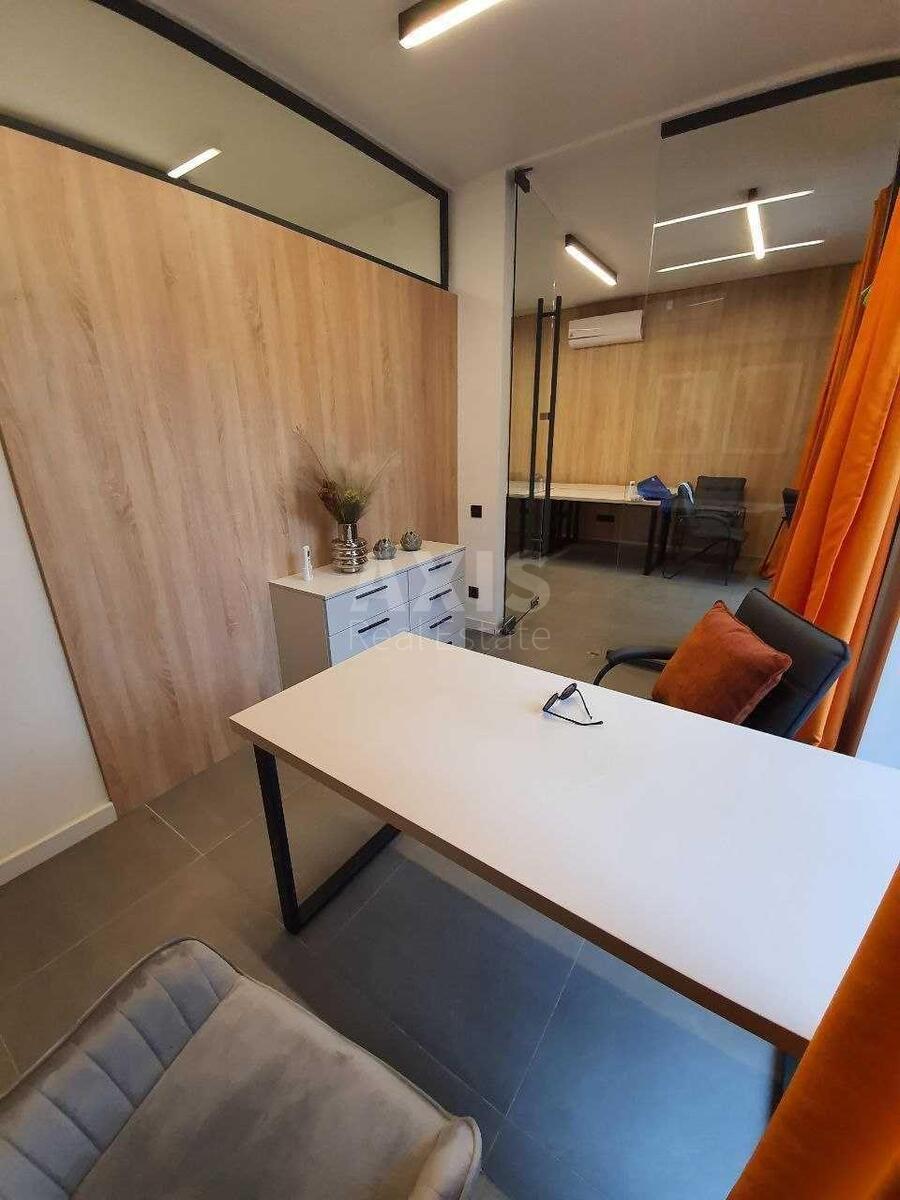 Office prov. Laboratornyj 22, 65m2602713