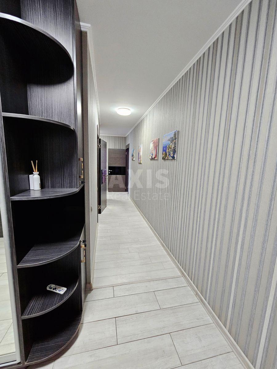 3k apartment vul. Oleny Pchilky 86