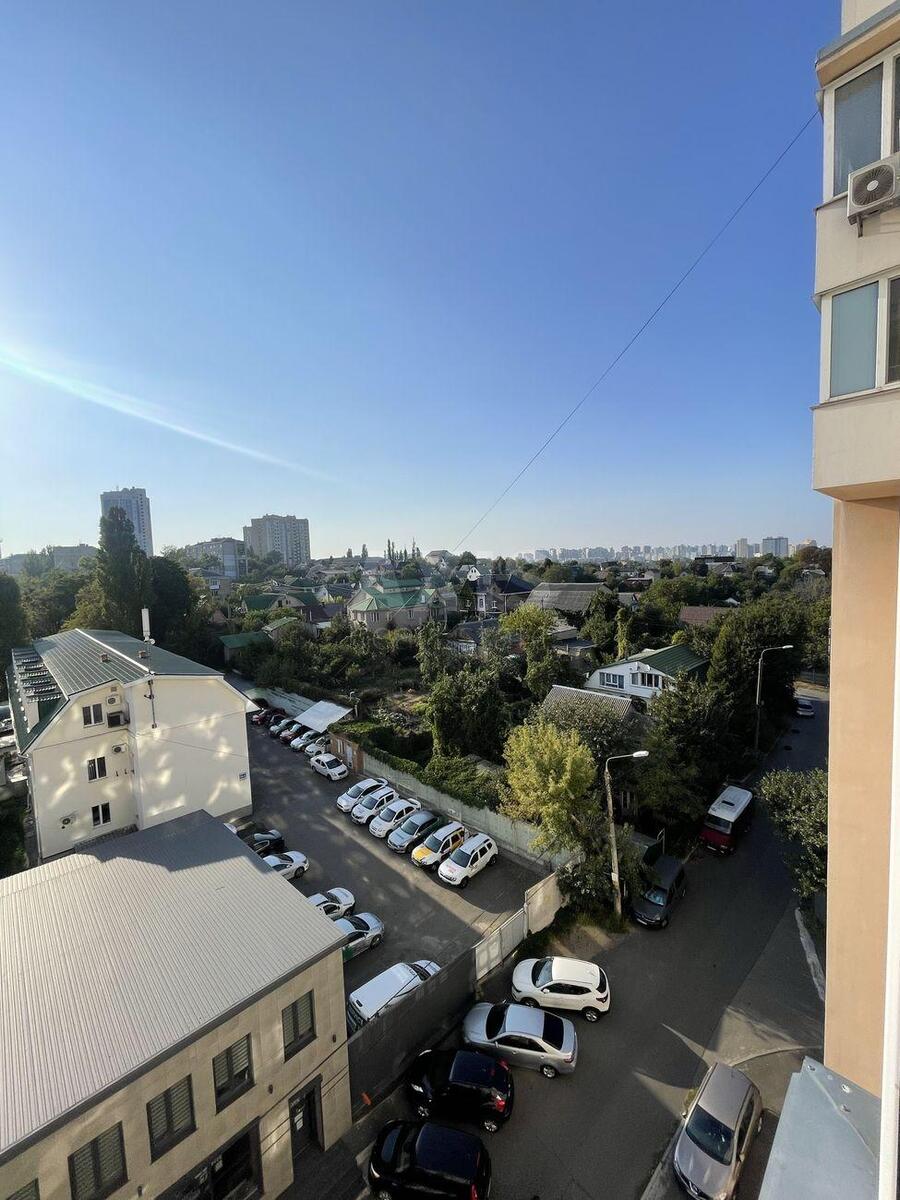 1k apartment vul. Petropavlivs'ka 50Б9