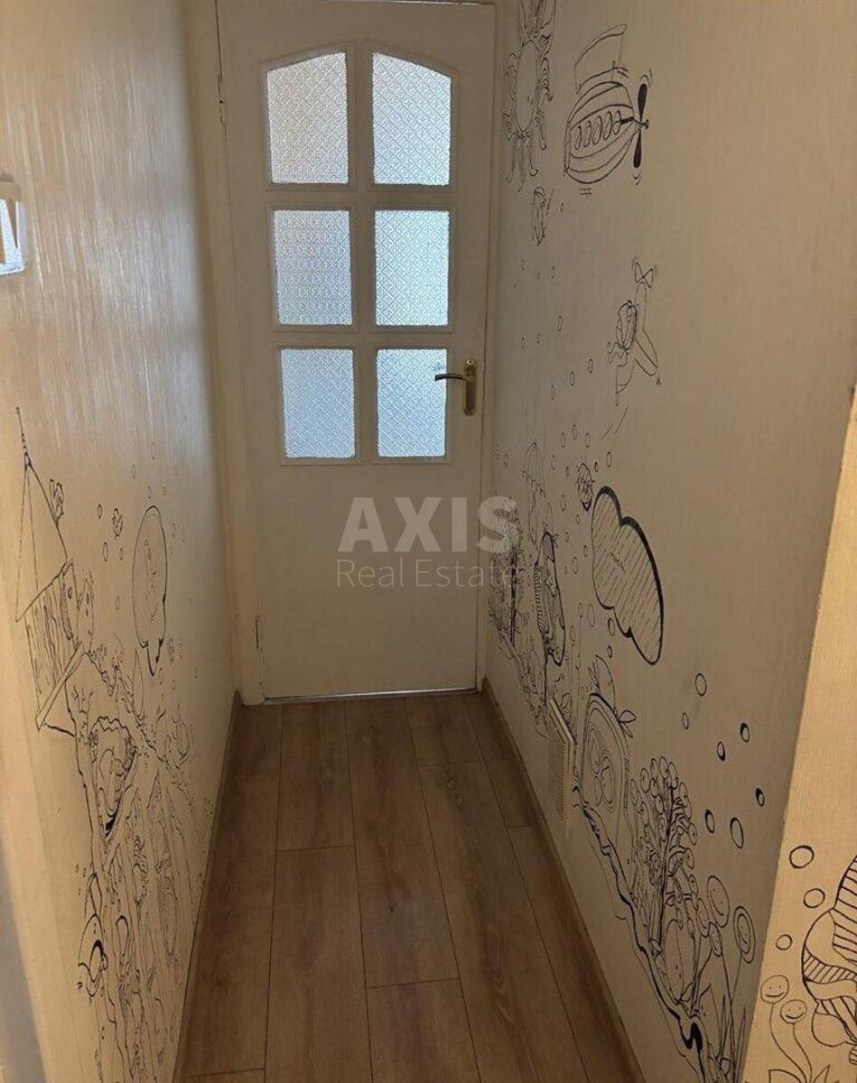 2k apartment vul. Doncja Myhajla 23Б8