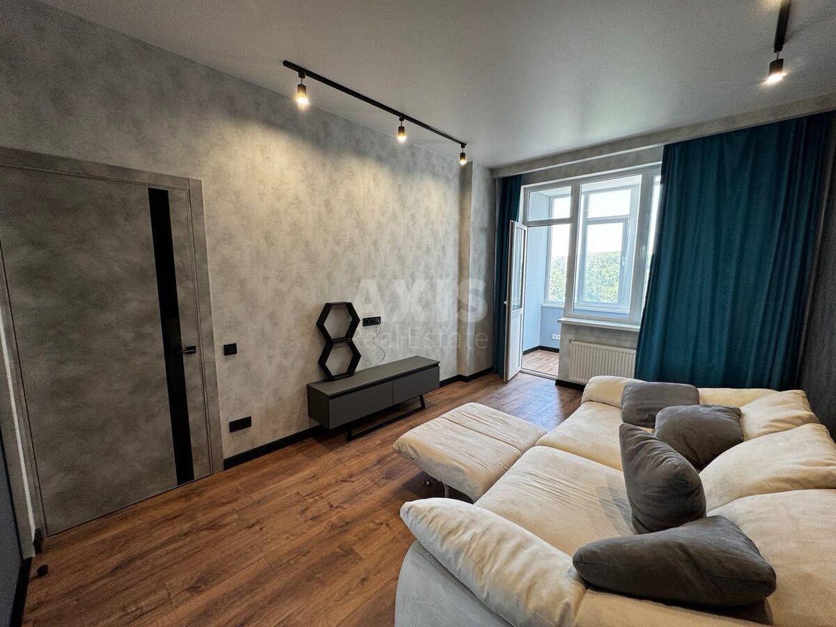 2k apartment vul. Pysarzhevs'kogo Akademika 84