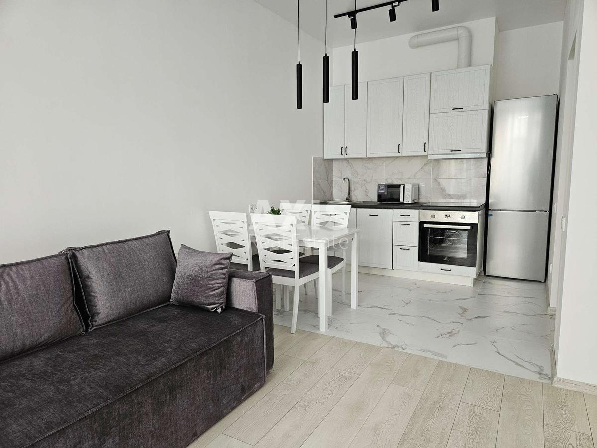2k apartment vul. Andrjushhenka Grygorija 6Г