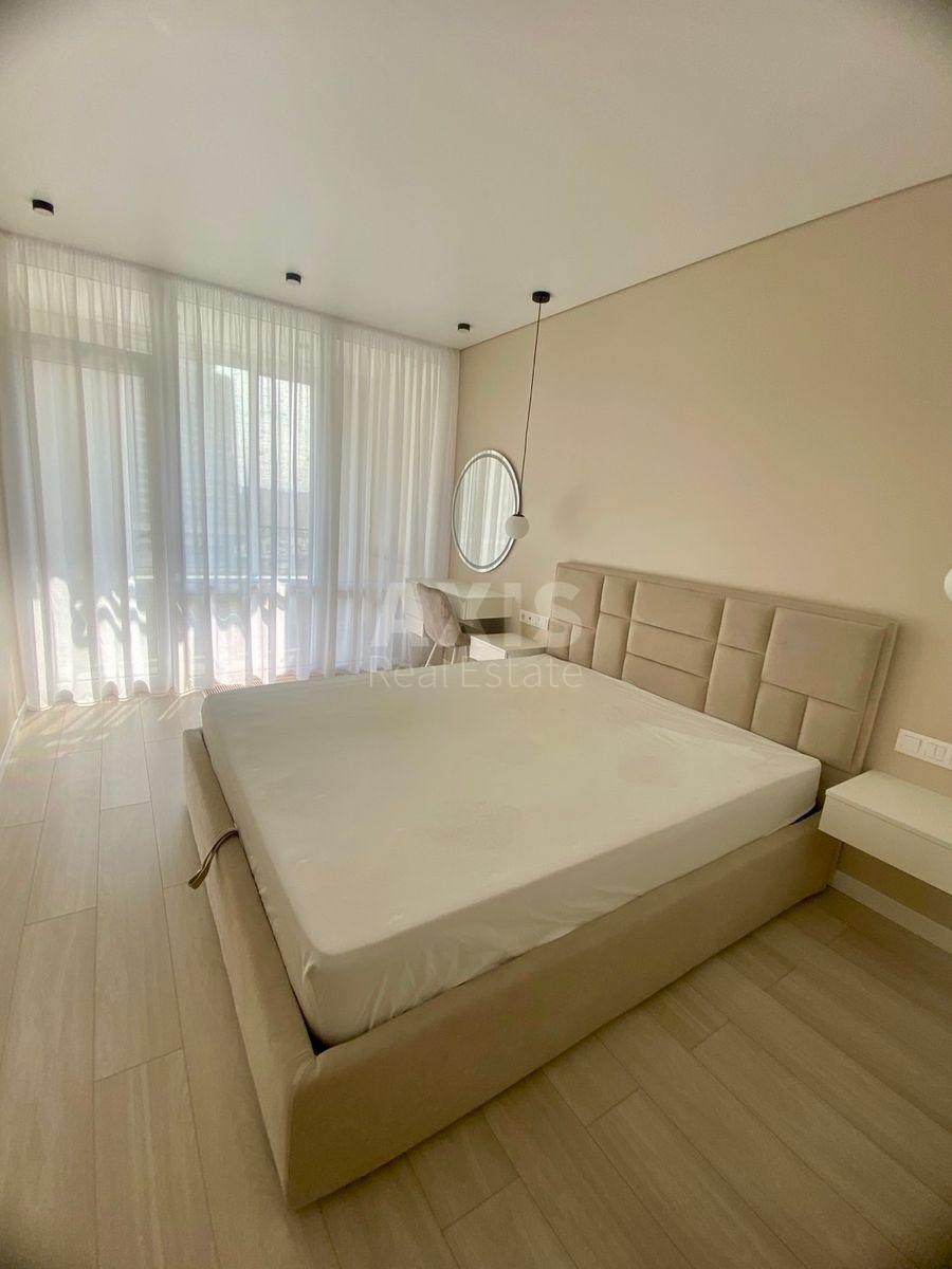 1k apartment vul. Grechka Marshala 441