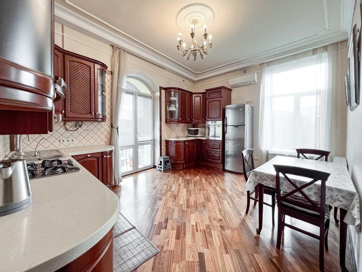 4k apartment vul. Jaroslaviv Val 14Г1