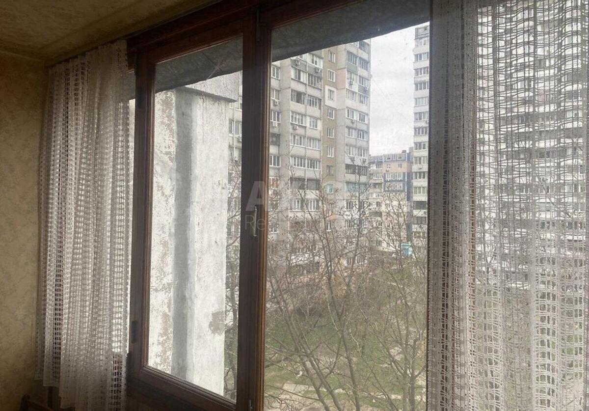 2k apartment vul. Bal'zaka Onore de 184