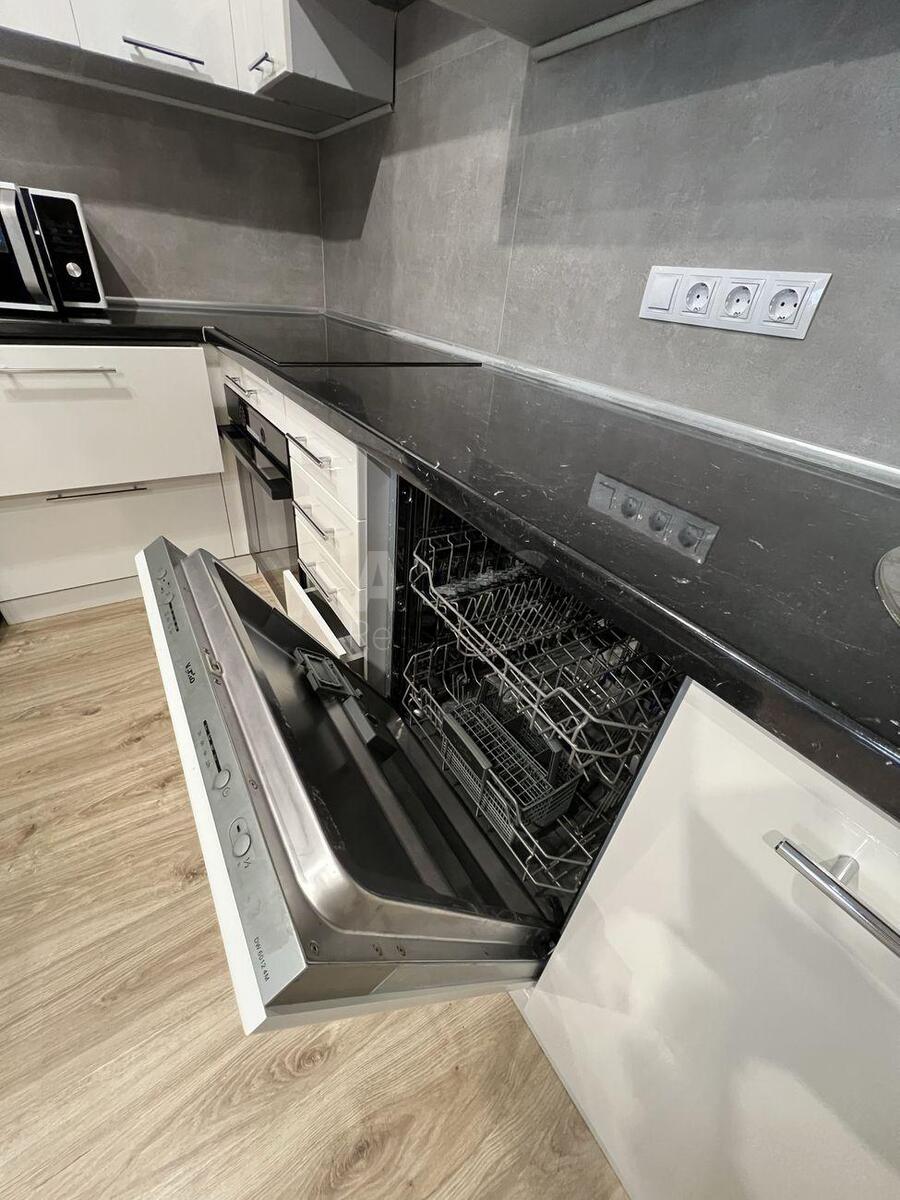 1k apartment vul. Nyzhn'okljuchova 14616654