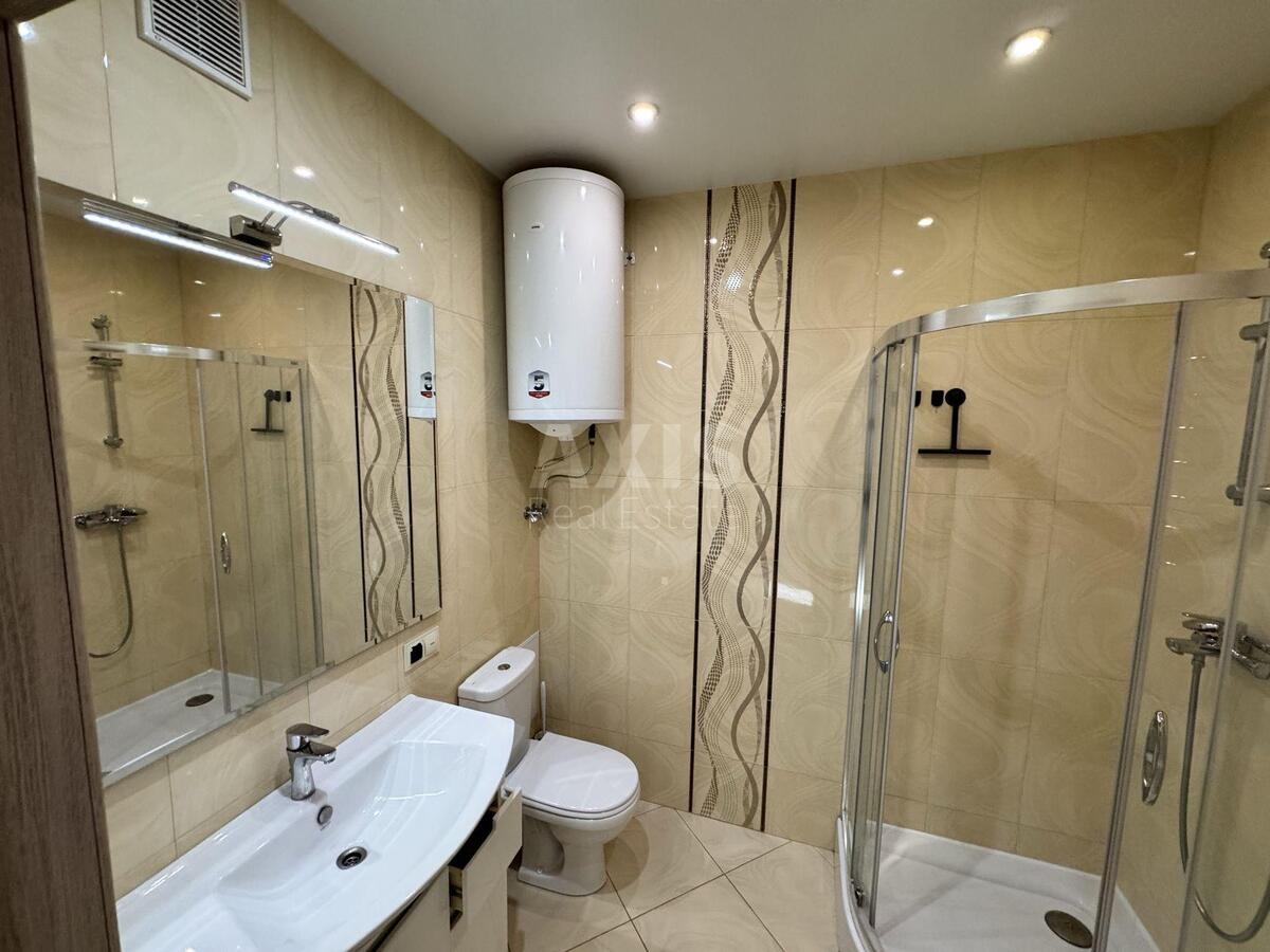 1k apartment vul. Voskresens'ka 146