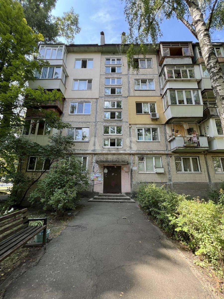 2к квартира ул. Соломенская 2713