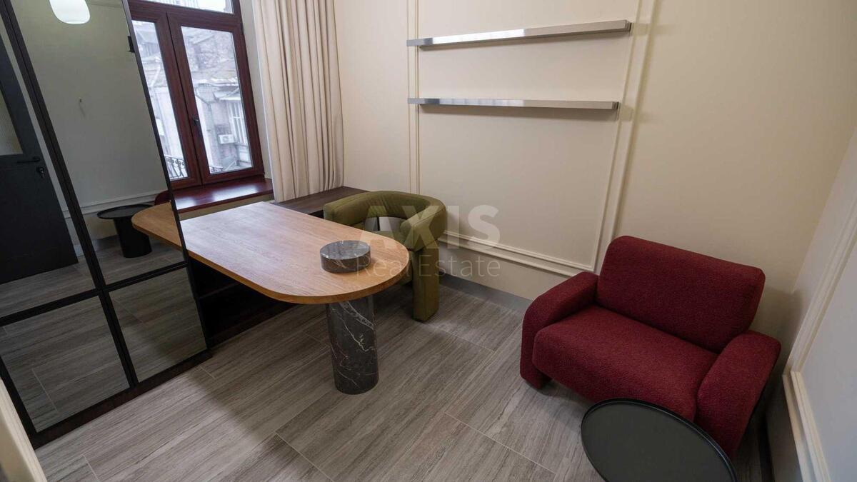 Office vul. Antonovycha 9, 125m26340512