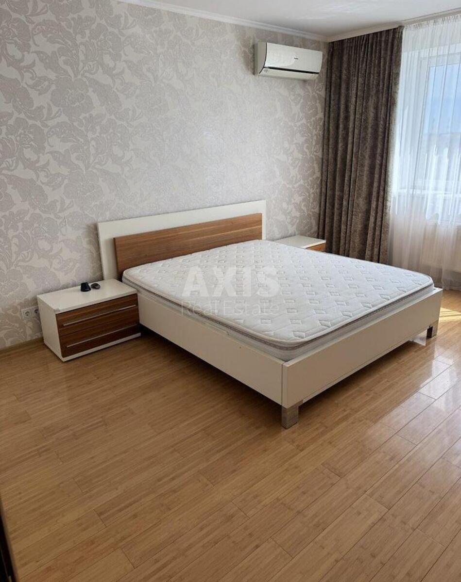 2k apartment vul. Golosii'vs'ka 13Б4