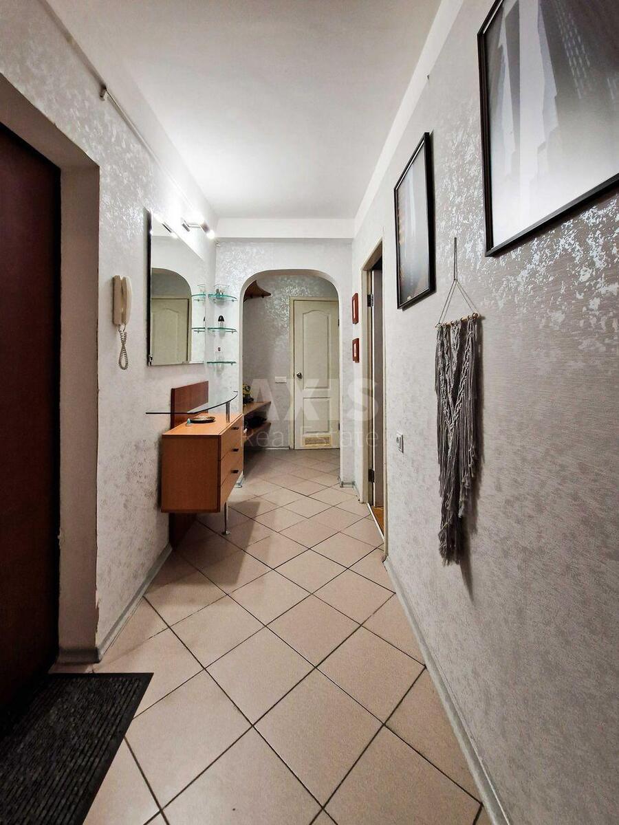 2к квартира ул. Антоновича 976292510