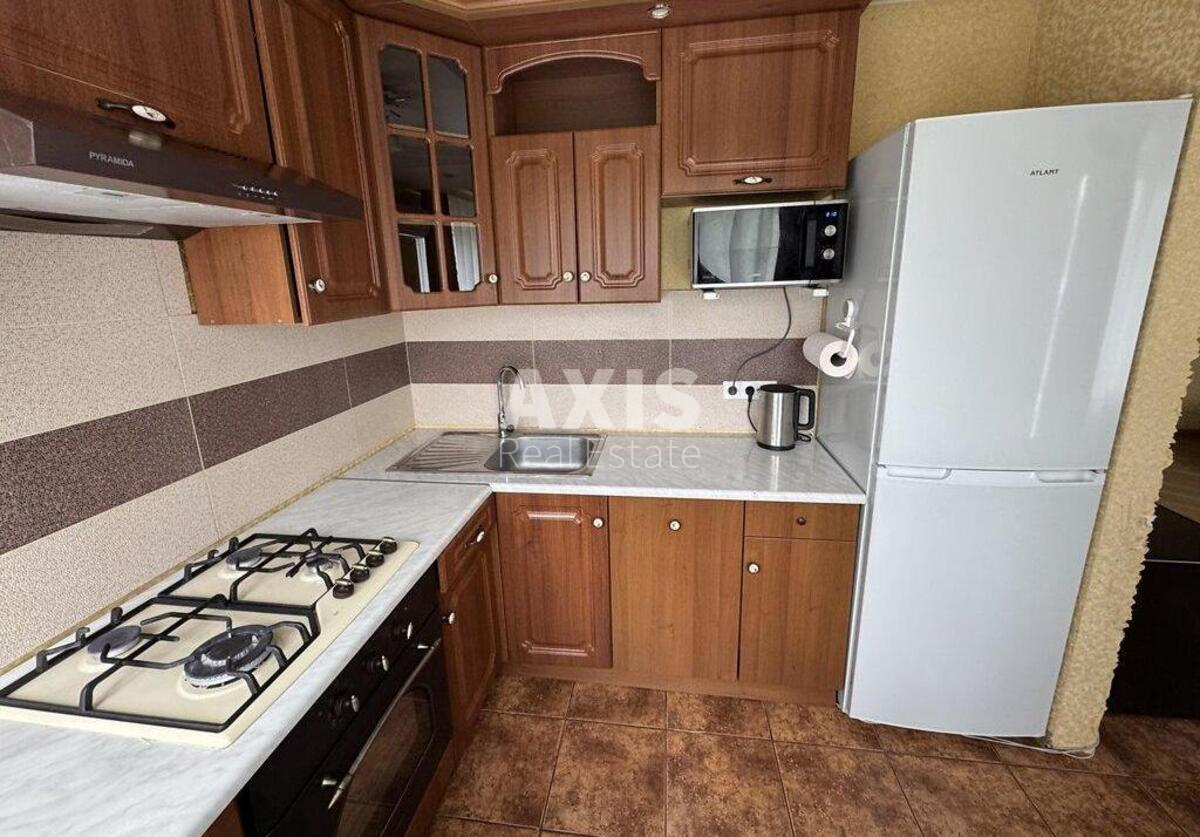 2k apartment vul. Degtjarivs'ka 25А