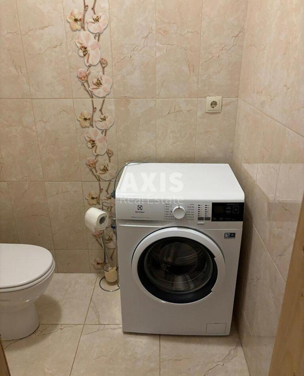 3k apartment pr-t Glushkova Akademika 9В3