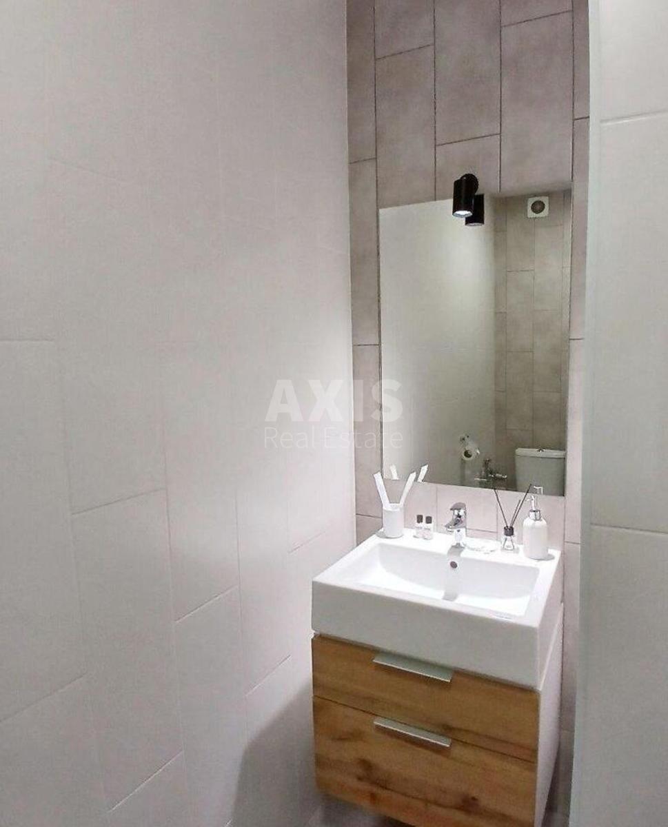 2k apartment vul. Syrec'ko-Sadova 15