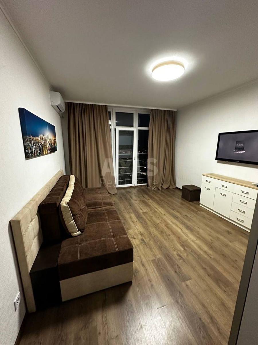 2k apartment vul. Petra Kalnyshevs'kogo 62