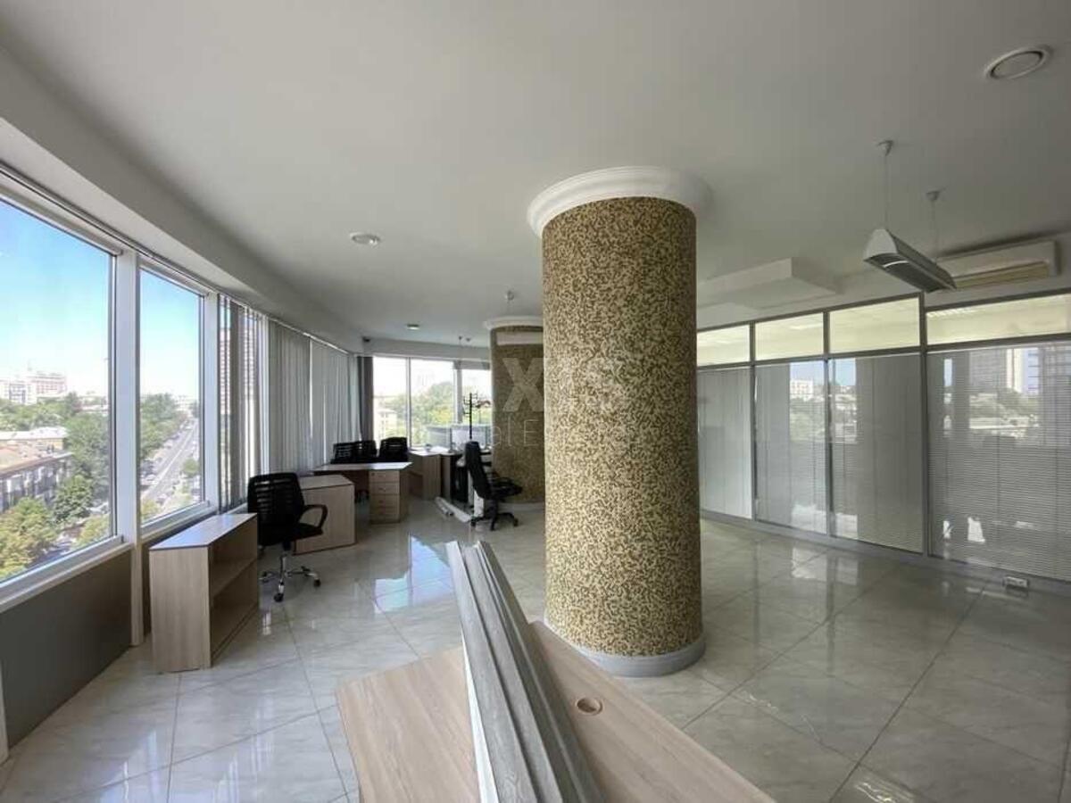 Office uzv. Klovs'kyj 7, 285m22
