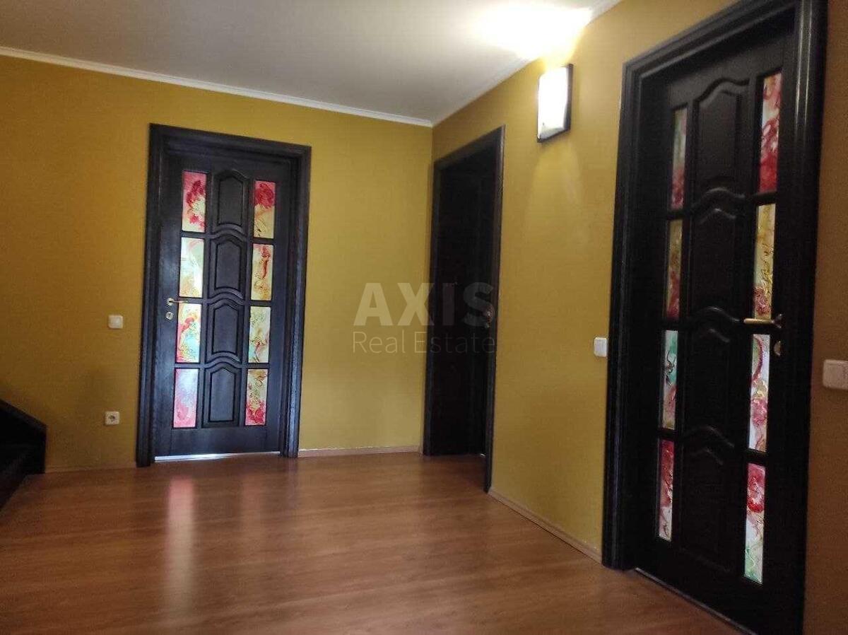 House vul. Kvitky-Osnov'janenka, 270m2, Kyiv city467211