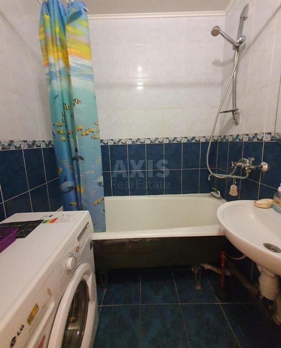2k apartment vul. Revuc'kogo 352
