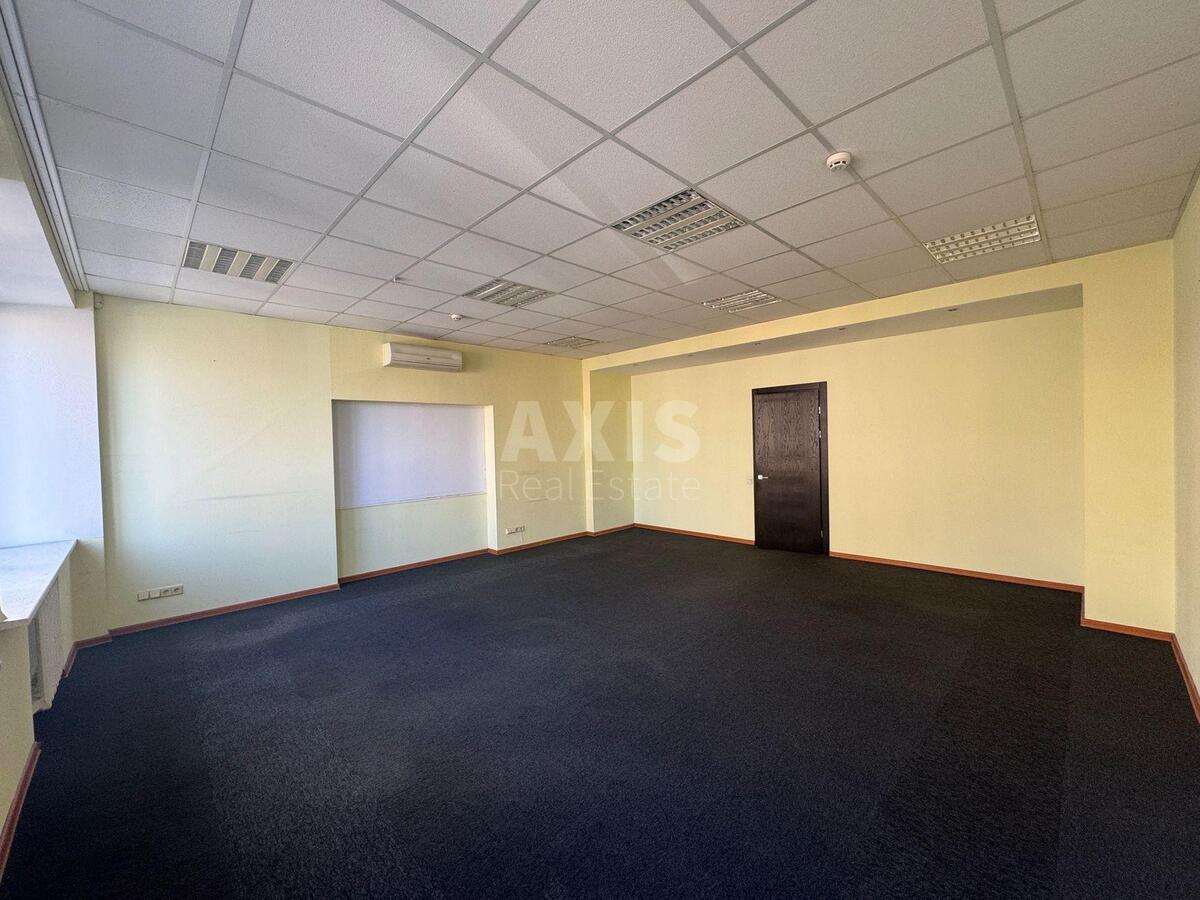Office vul. Dilova 5Б, 200m27