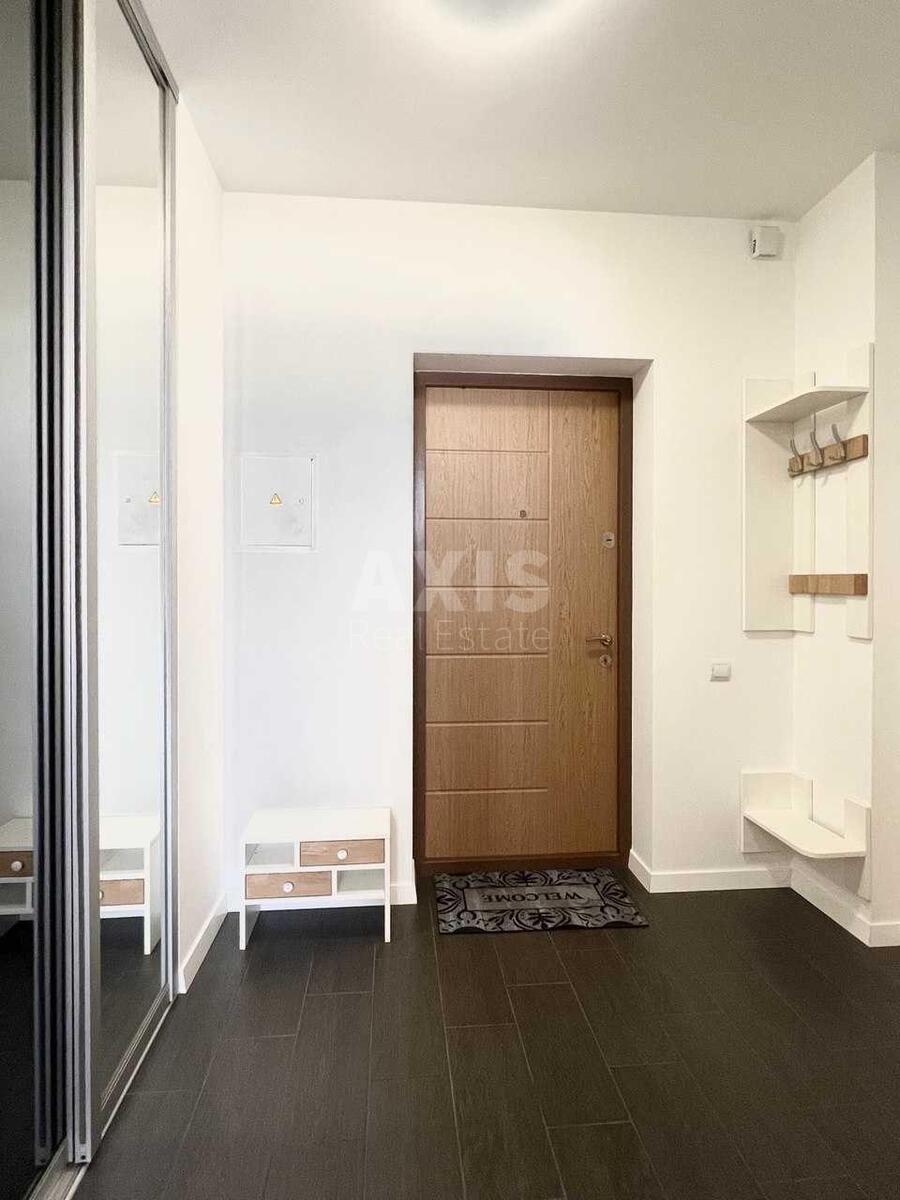 1k apartment vul. Bogatyrs'ka 6А9