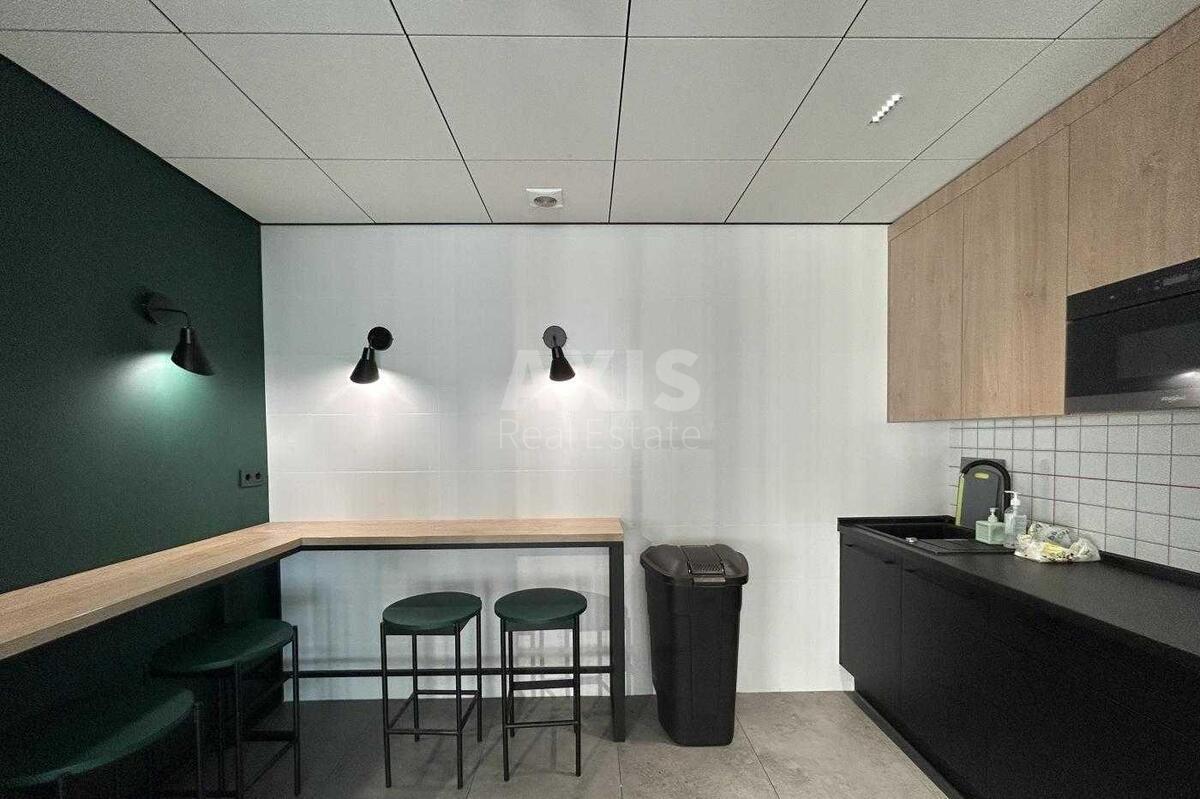 Office uzv. Klovs'kyj 7, 133m22