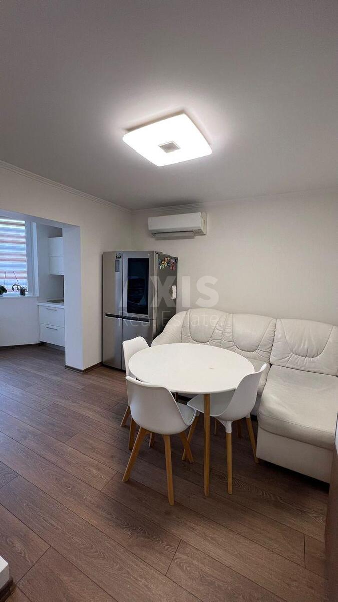 3k apartment vul. Dragomanova 12А6190512