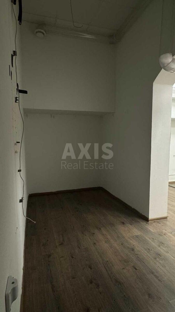 Объект торговли ул. Сечевых Стрельцов 12, 112м2619251