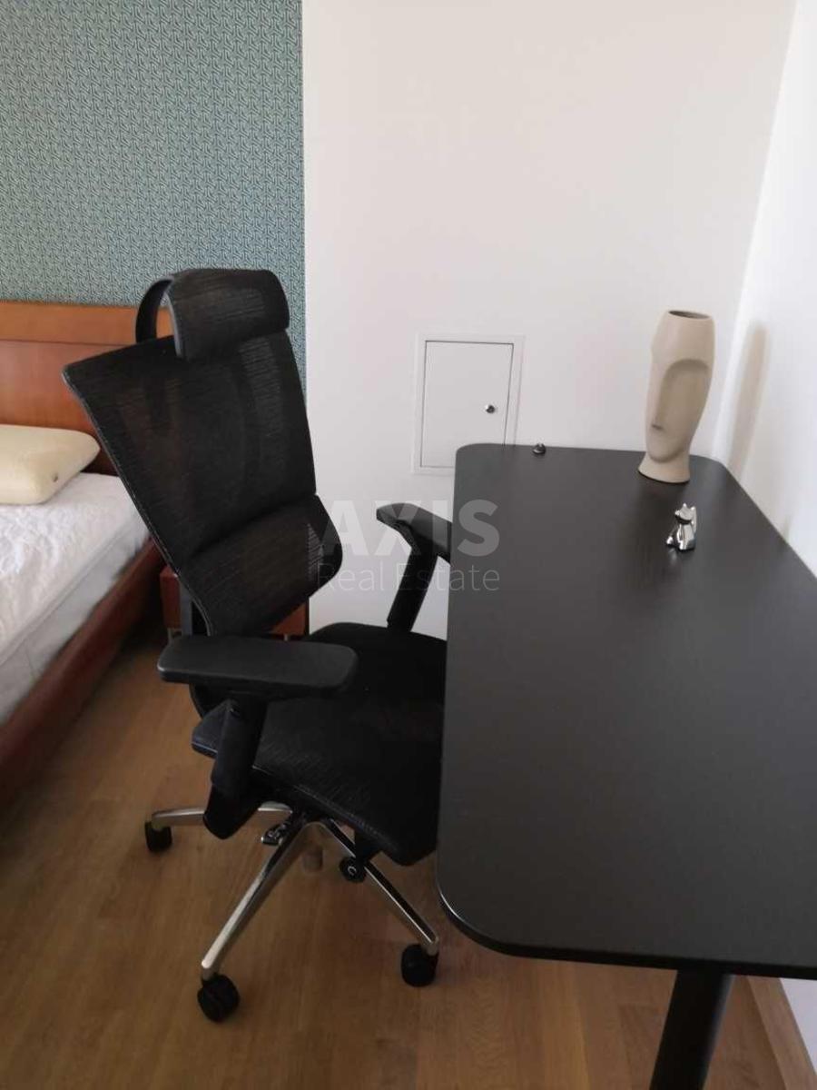 3k apartment vul. Golosii'vs'ka 136