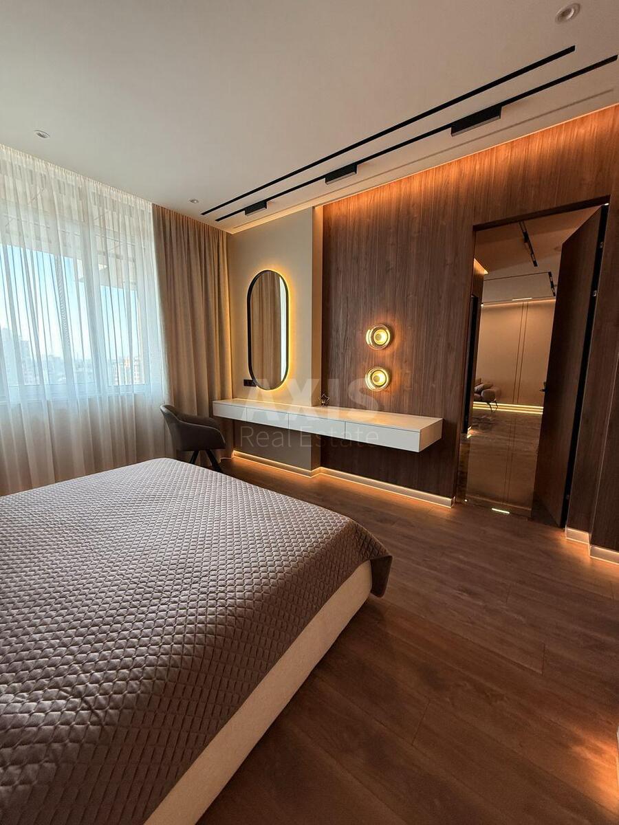 3k apartment vul. Dragomyrova Myhajla 14А576457