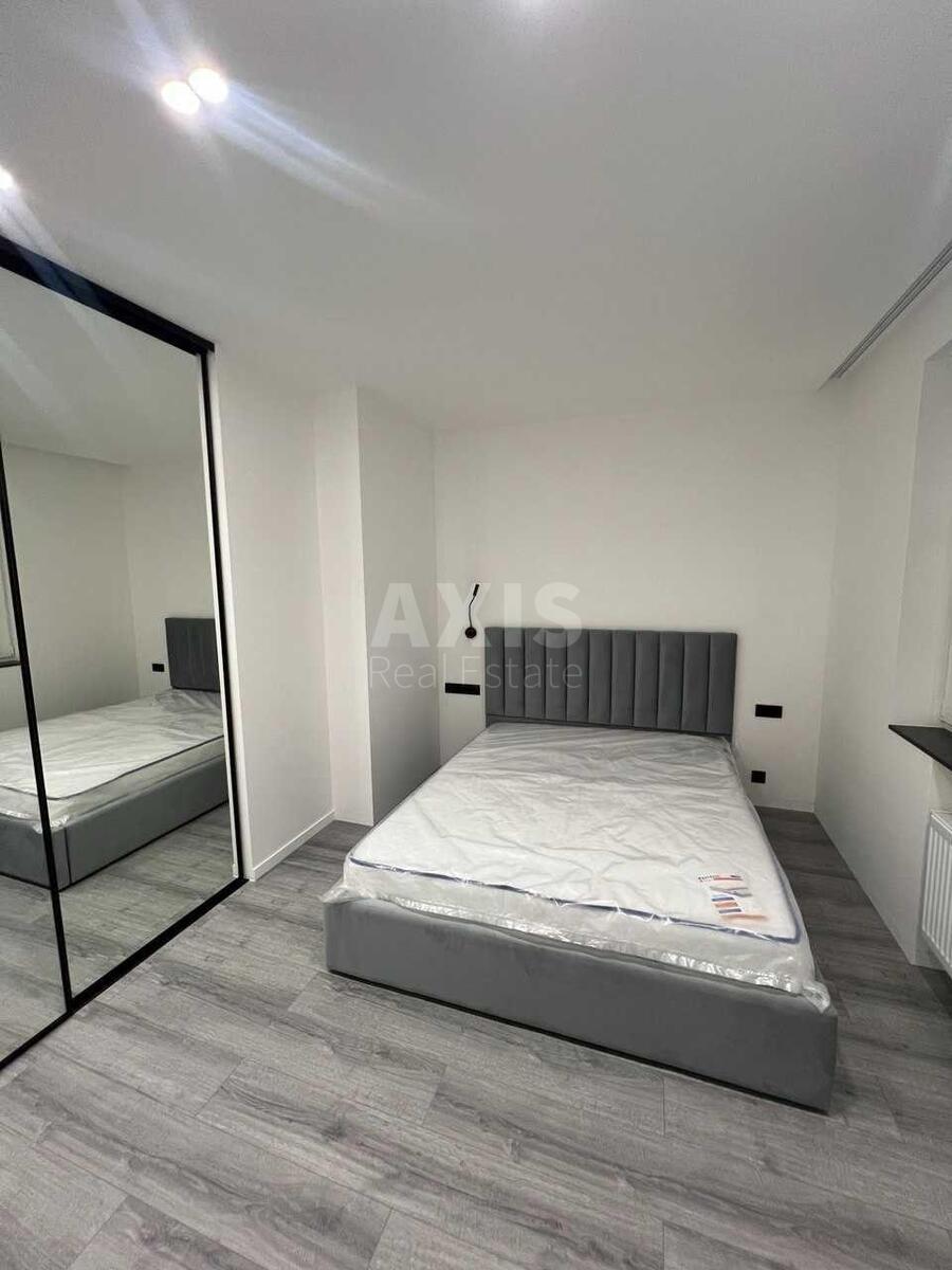 3k apartment vul. Kustanajs'ka 136
