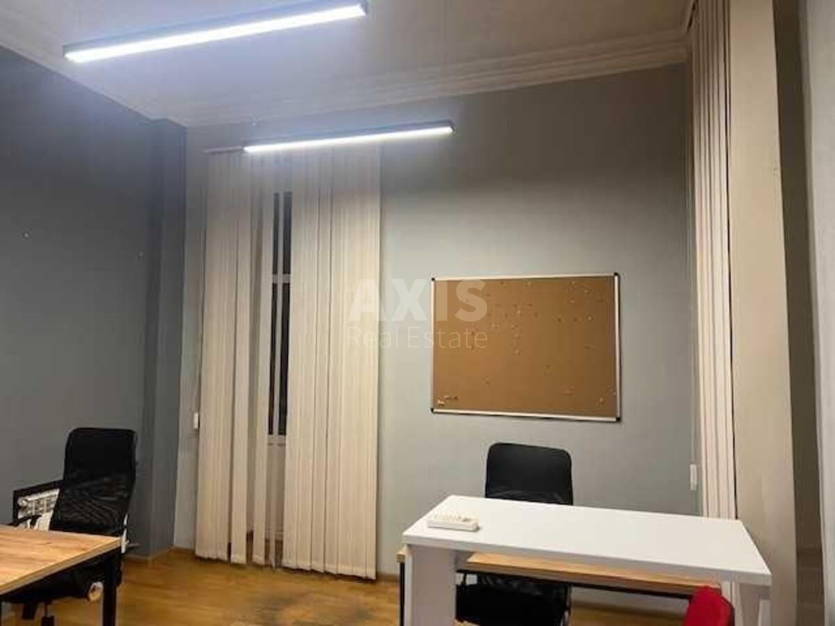 Офис ул. Лютеранская 7/10, 65м23