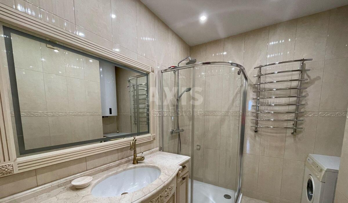 2k apartment vul. Bakyns'ka 37Д6