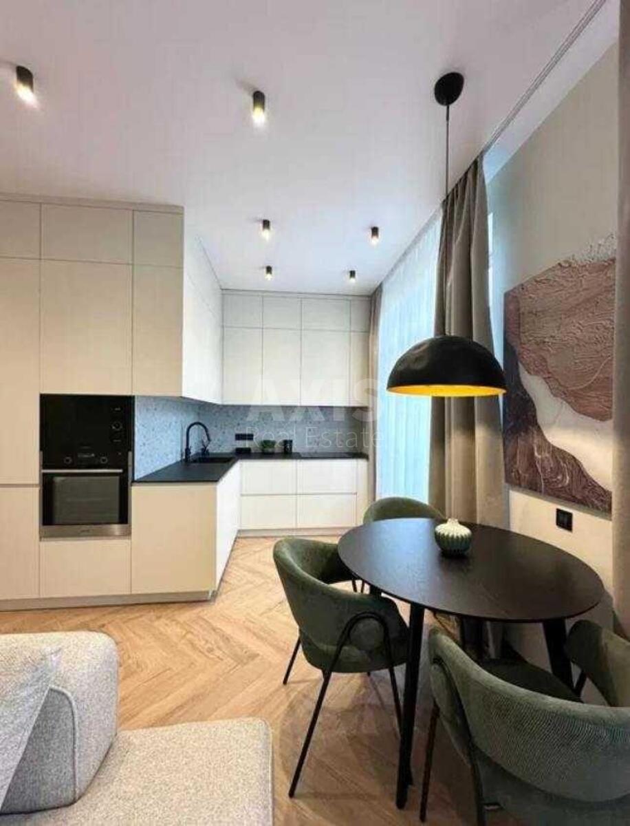 1k apartment vul. Kikvidze 17