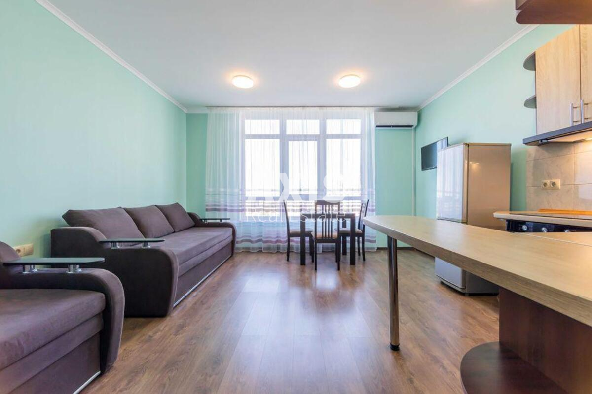1k apartment vul. Chervonozavods'ka 2/13