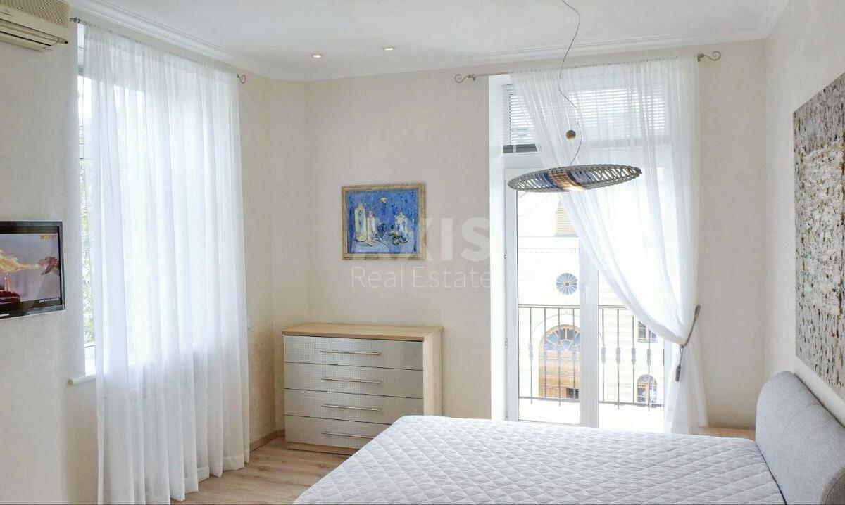 3k apartment vul. Ljuterans'ka 215